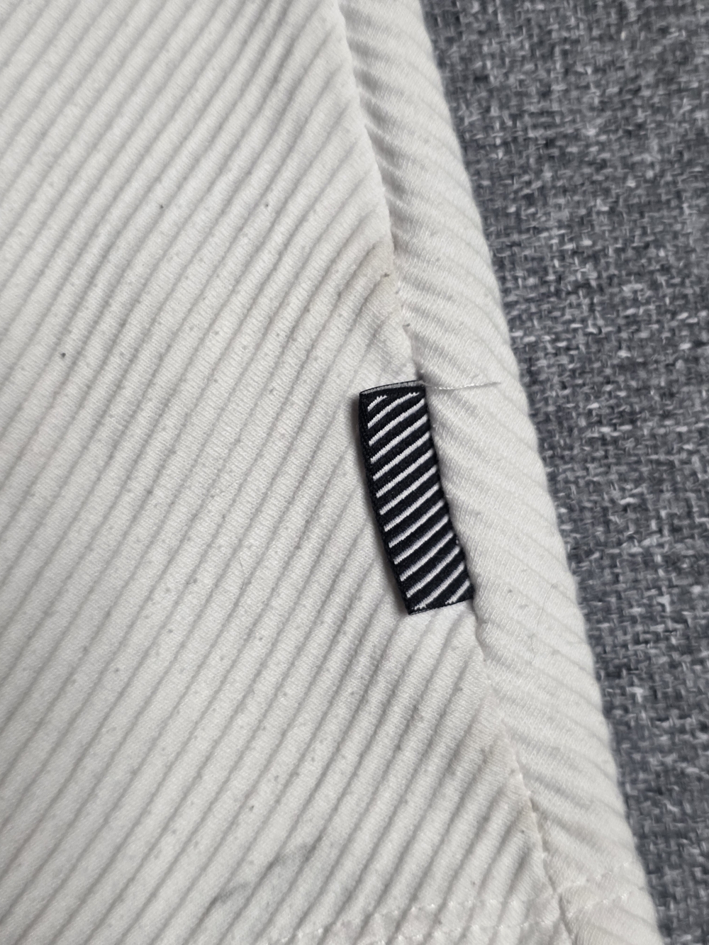 Bershka Off-White Ribbed Long Sleeve Crewneck - Picture 2 of 5